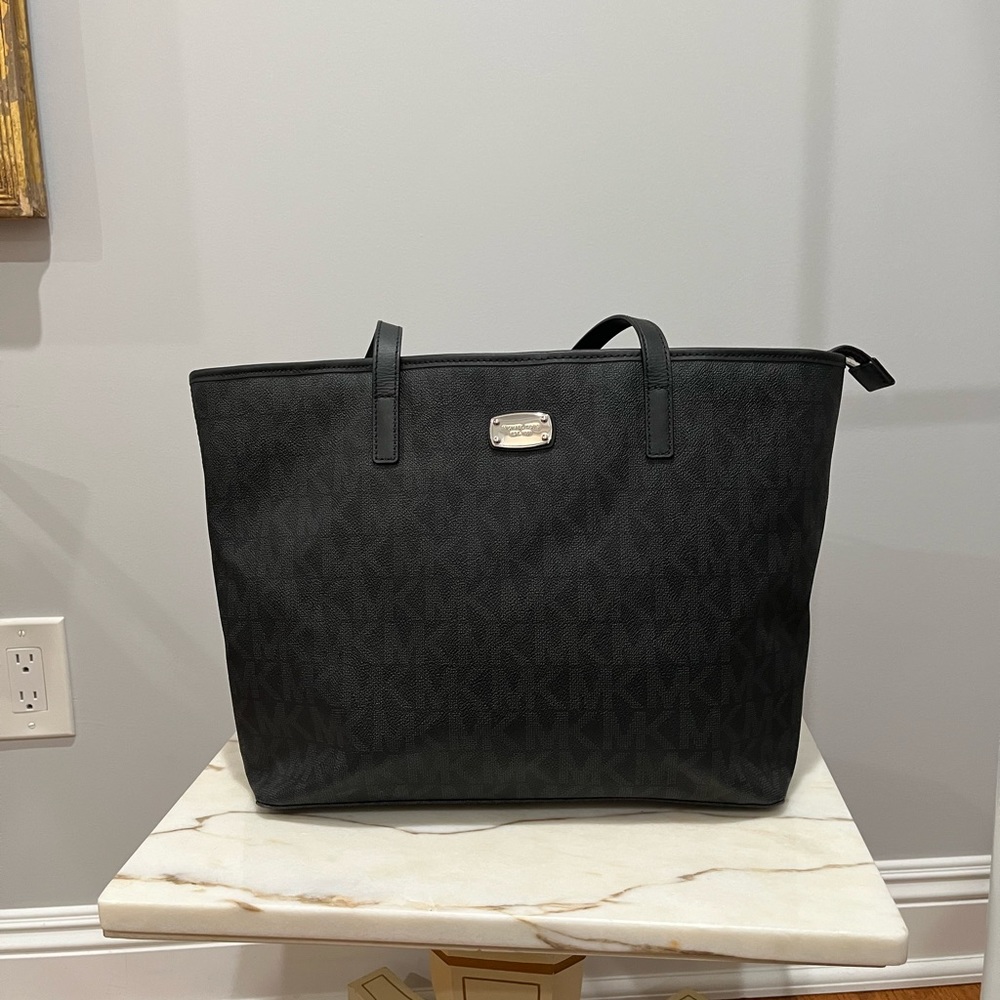Michael Kors logo Tote